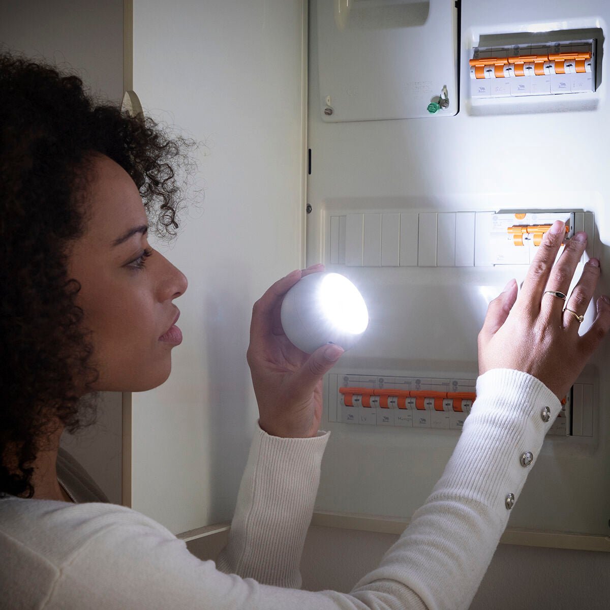LED-valaisin liiketunnistimella Maglum InnovaGoods