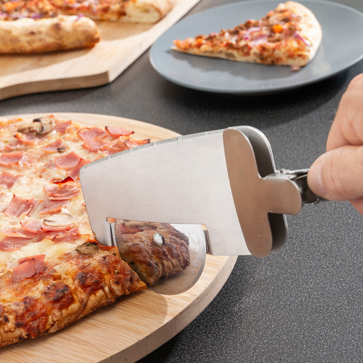 InnovaGoods 4-in-1 Nice Slice Pizzaleikkuri