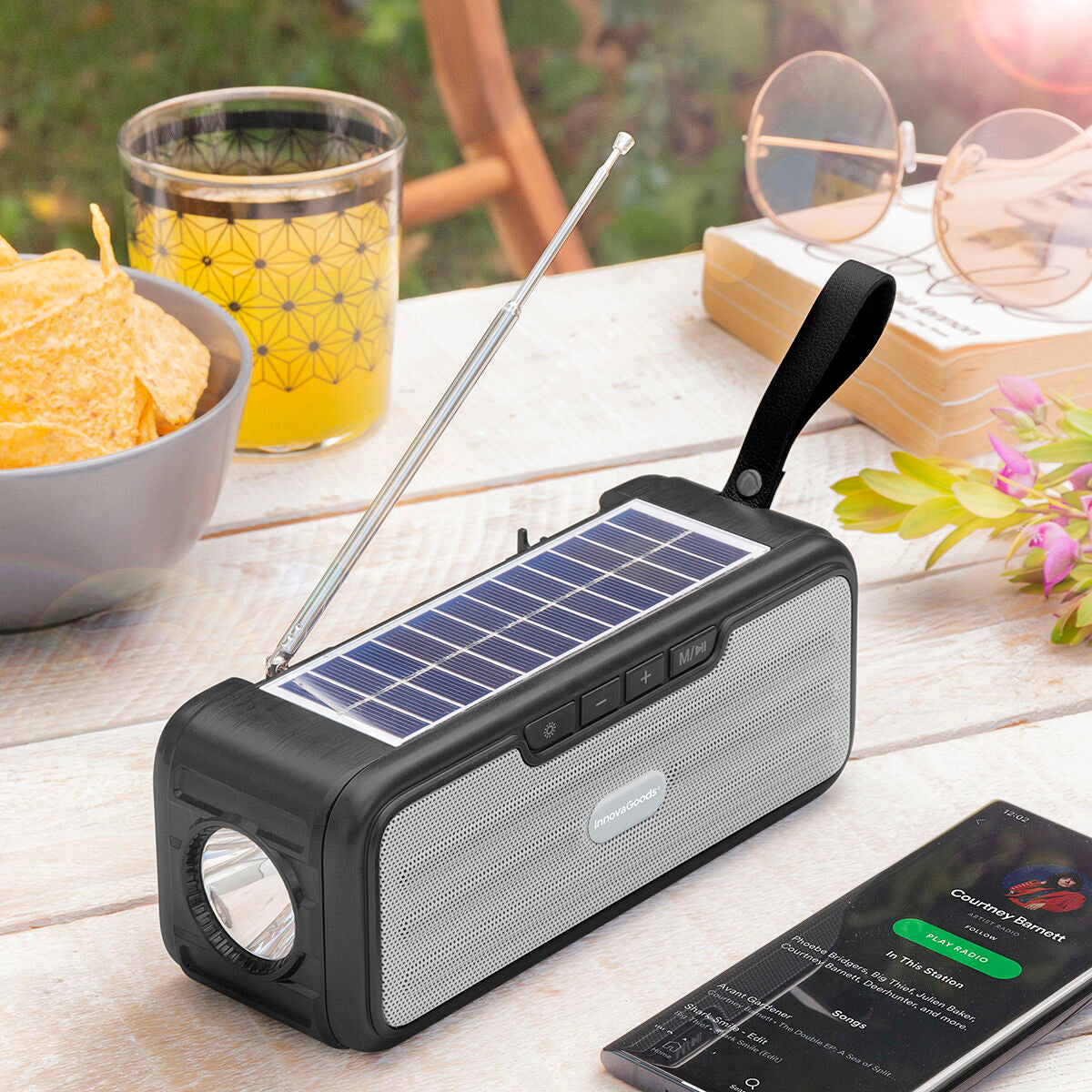 Langaton kaiutin aurinkokennolatauksella ja led-taskulampulla Sunker InnovaGoods